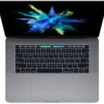 MacBook Pro 2017 i7 16GB 256SSD Touch Bar