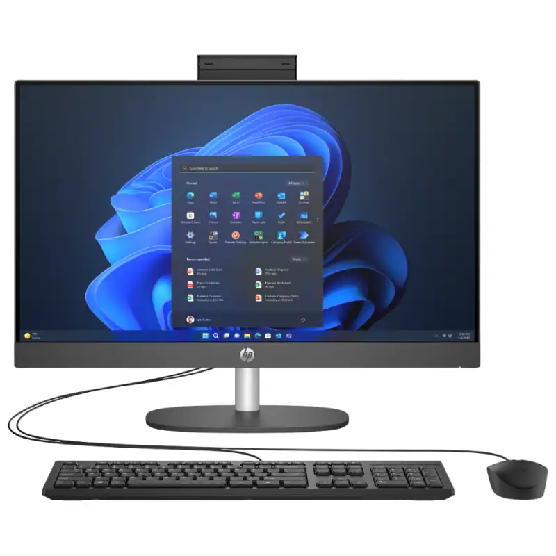 Ordinateur portable moderne sur un bureau, symbole de l'informatique du quotidien